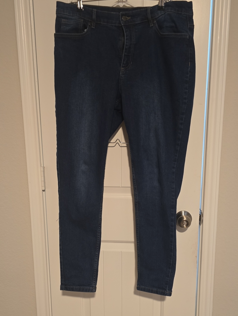 Venus Women’s Dark Blue Stretch Jeans